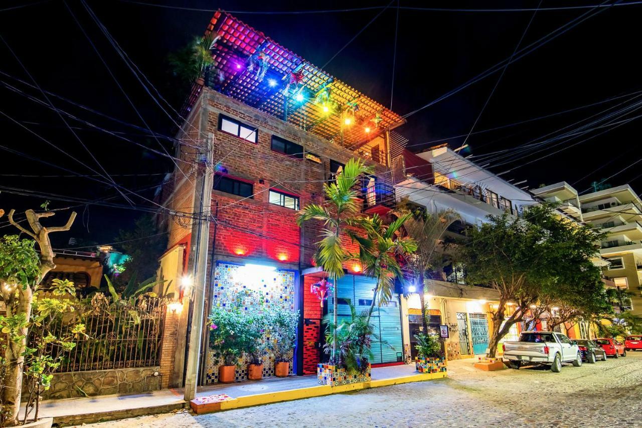 بويرتو فالارتا Pinata Pv Gay Hotel المظهر الخارجي الصورة